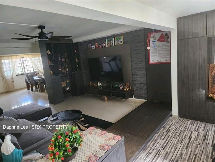 Blk 331 Jurong East Avenue 1 (Jurong East), HDB 5 Rooms #560767111